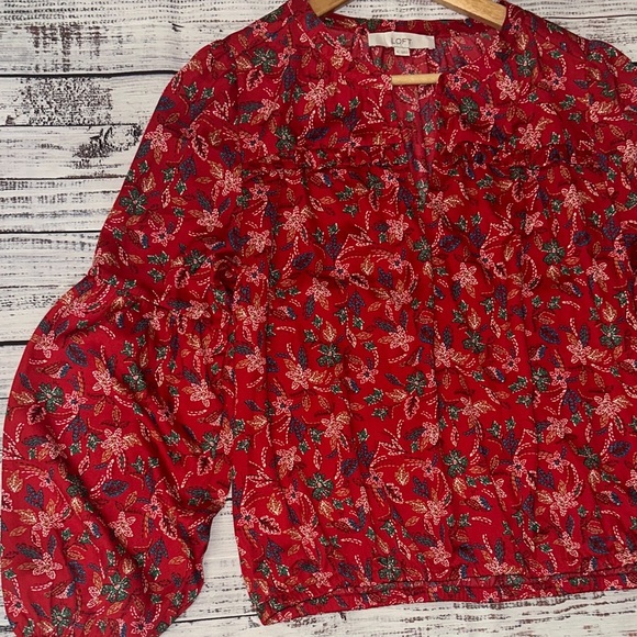 LOFT Red Floral Blouse Sz. M - Picture 11 of 13